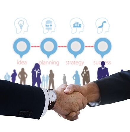 shaking-hands-3753421_640